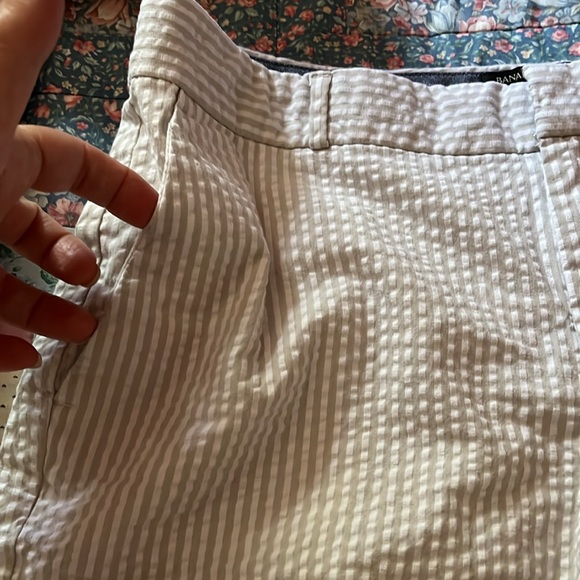 Banana Republic seersucker stripe Bermuda shorts 6 - Picture 2 of 4